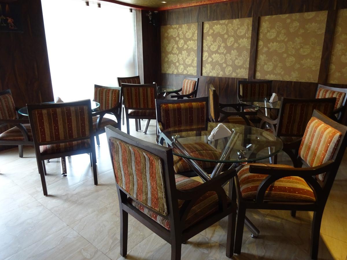 Hotel La Grace Маргао Экстерьер фото